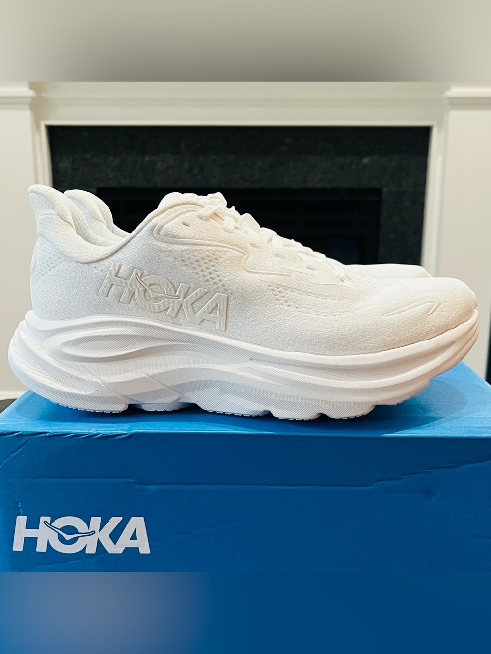 Sz 7.5 HOKA Clifton 10 Women's Running Shoes White 1162031/WWH